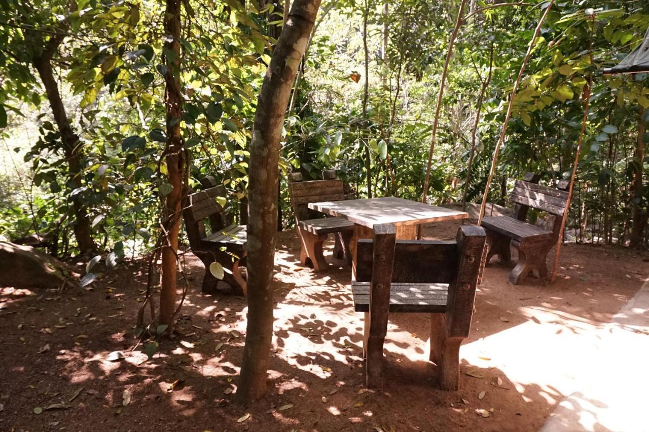 Retiyagama Eco Resort Teldeniya Bagian luar foto